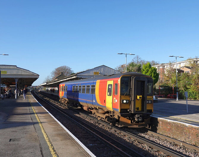 Derby, train