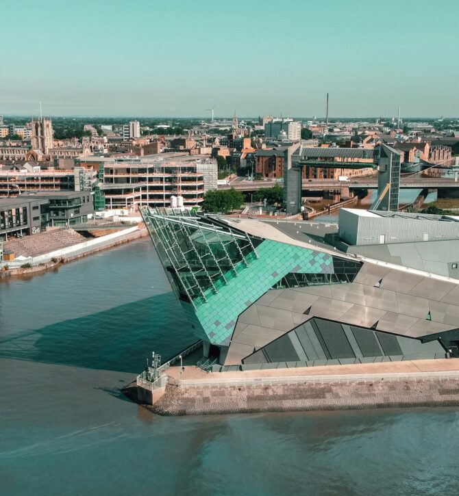 The Deep, Hull